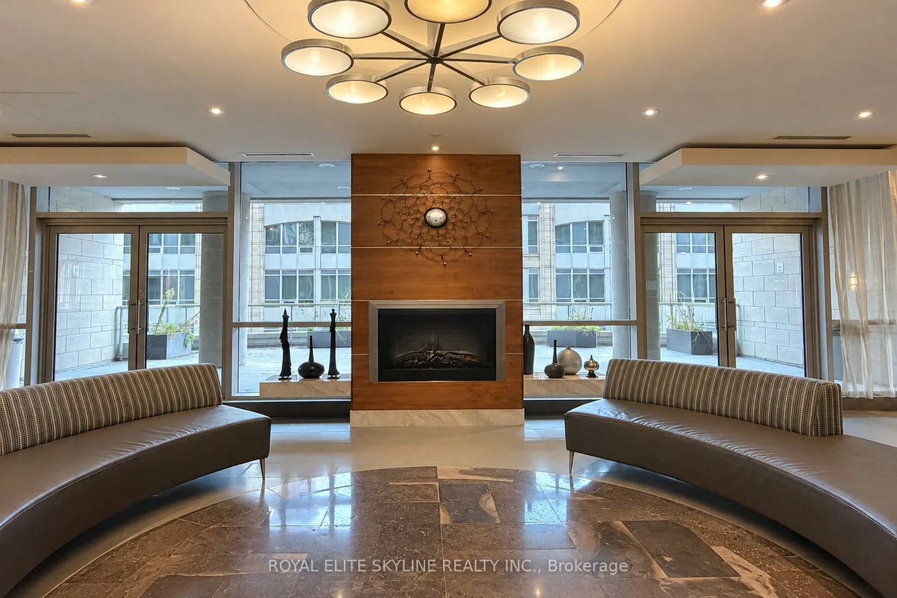 761, Bay, Bay Street Corridor, Toronto