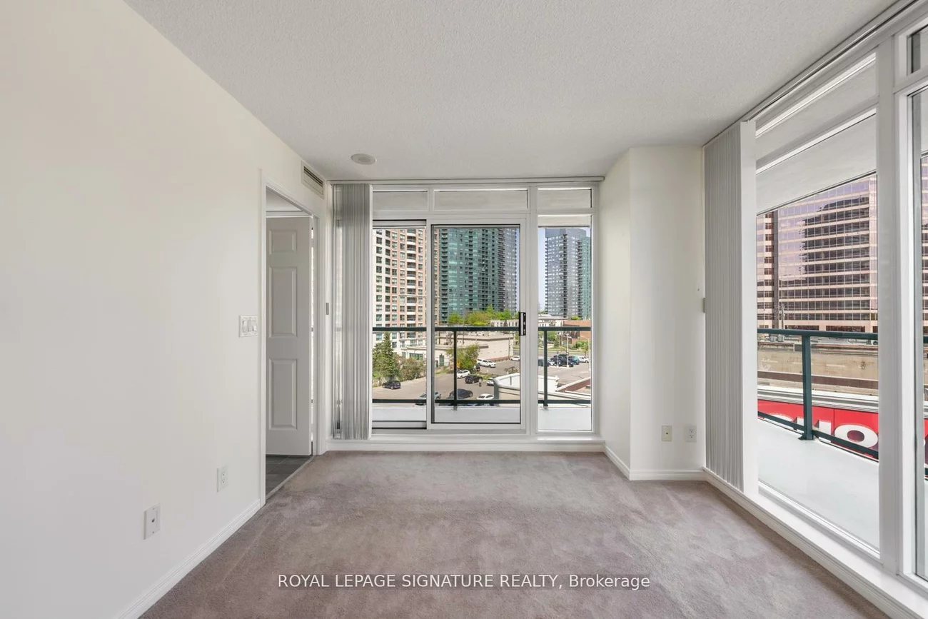 5508, Yonge, Willowdale West, Toronto
