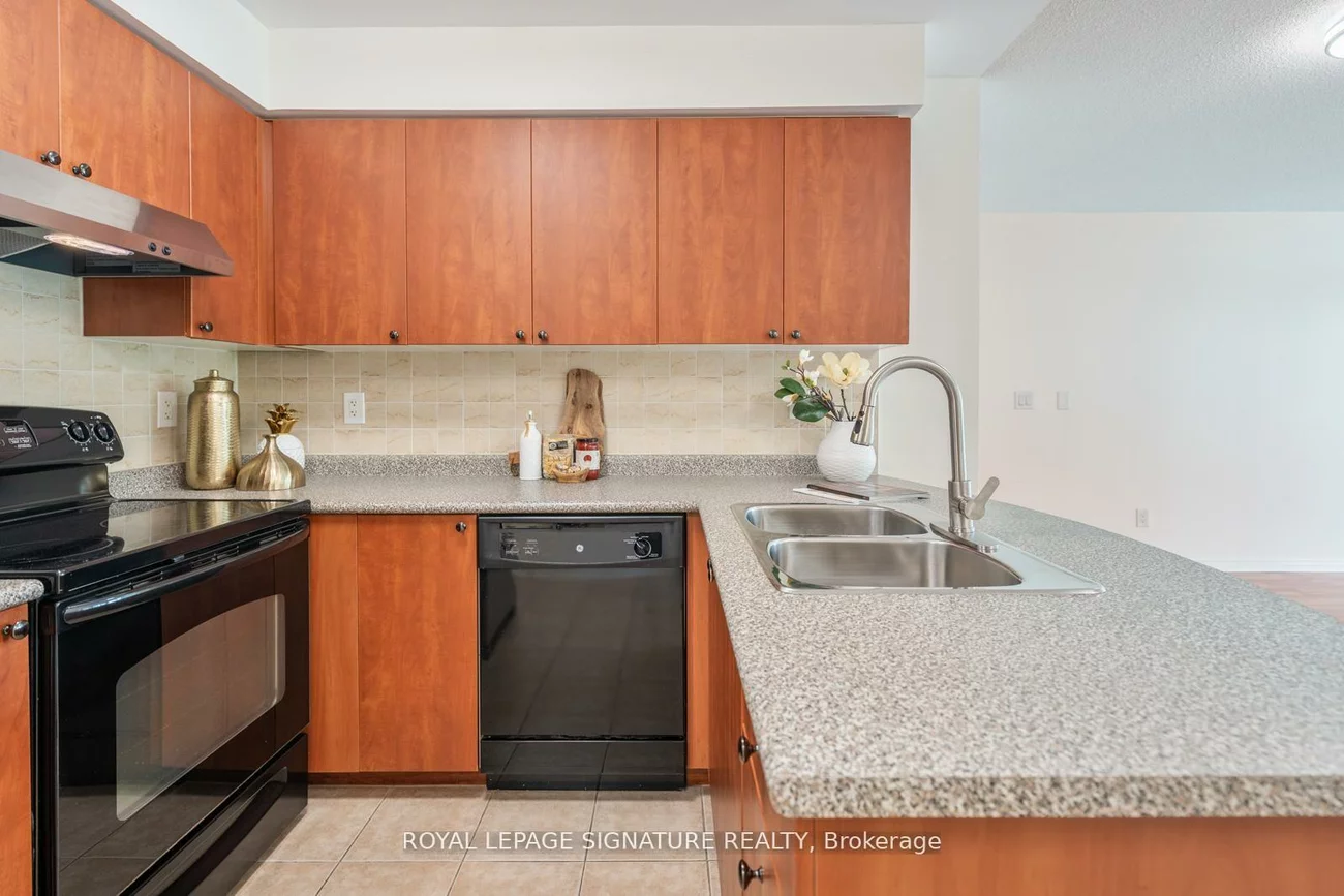5508, Yonge, Willowdale West, Toronto