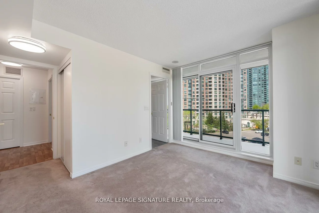 5508, Yonge, Willowdale West, Toronto
