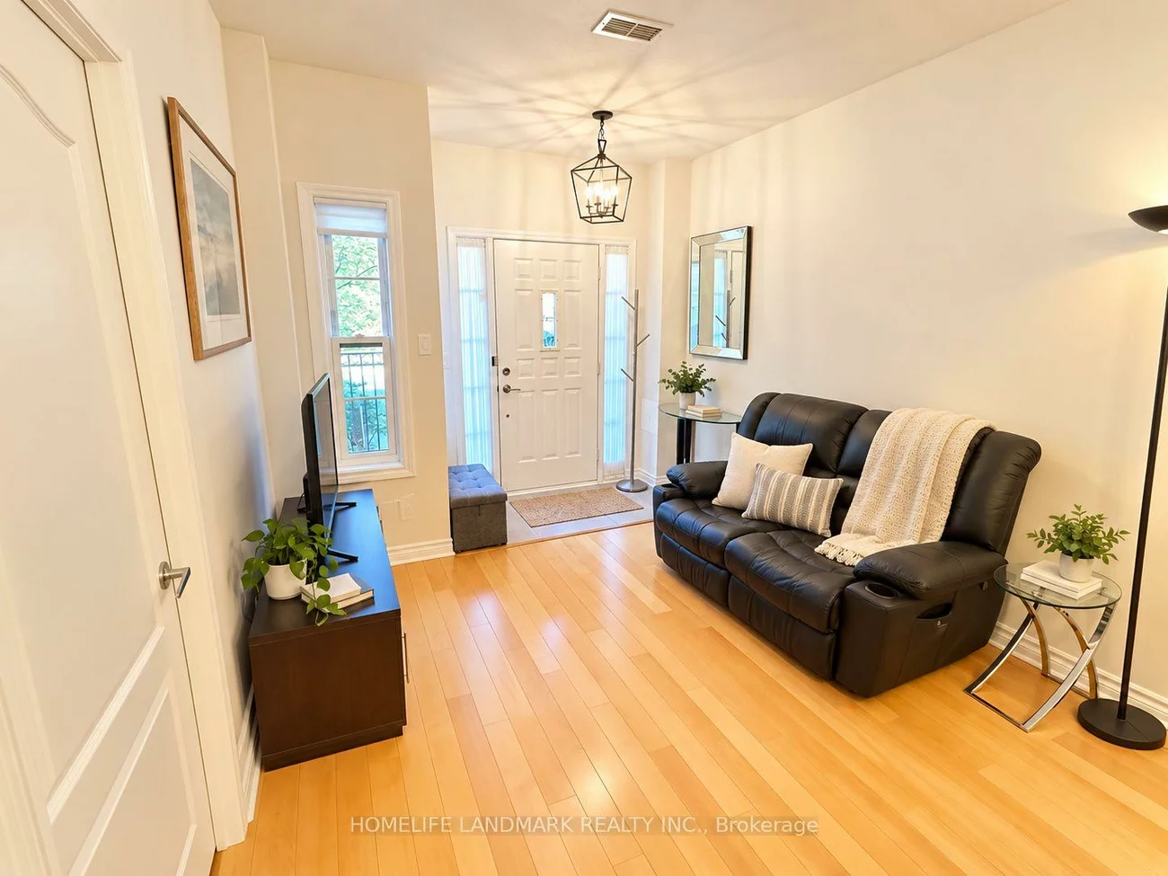 38, Kenaston, Bayview Village, Toronto