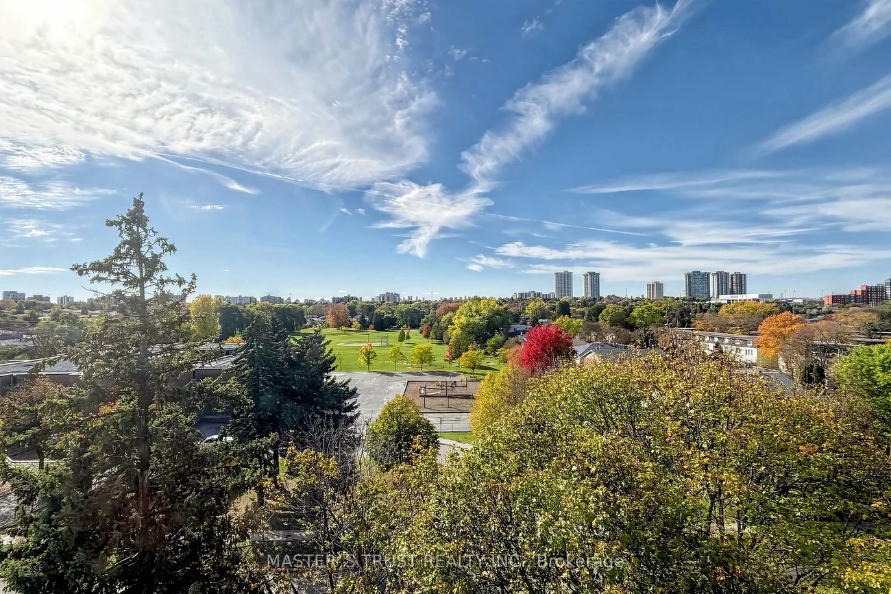 165, Cherokee, Pleasant View, Toronto