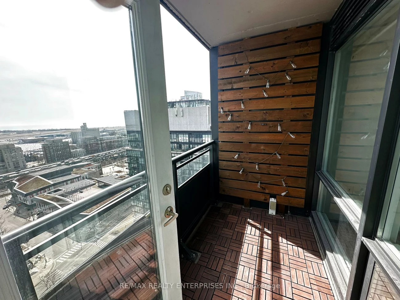 25, Telegram, Waterfront Communities C1, Toronto