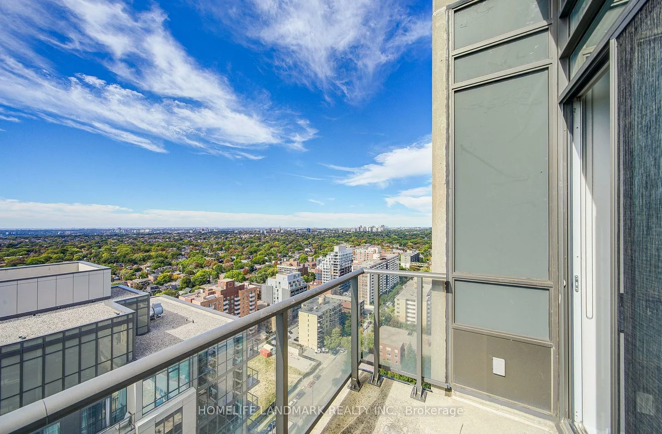 500, St Clair, Humewood-Cedarvale, Toronto