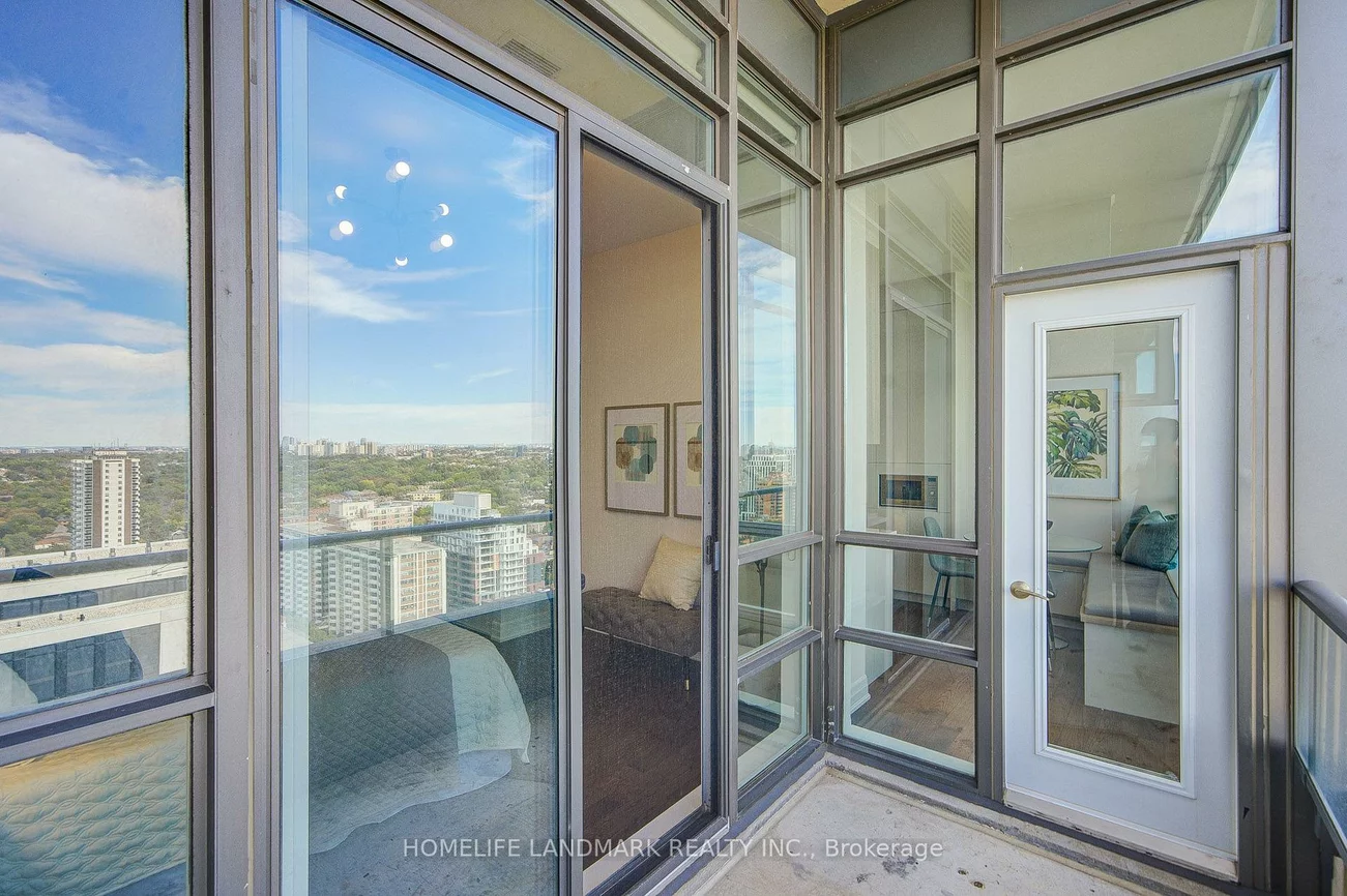 500, St Clair, Humewood-Cedarvale, Toronto