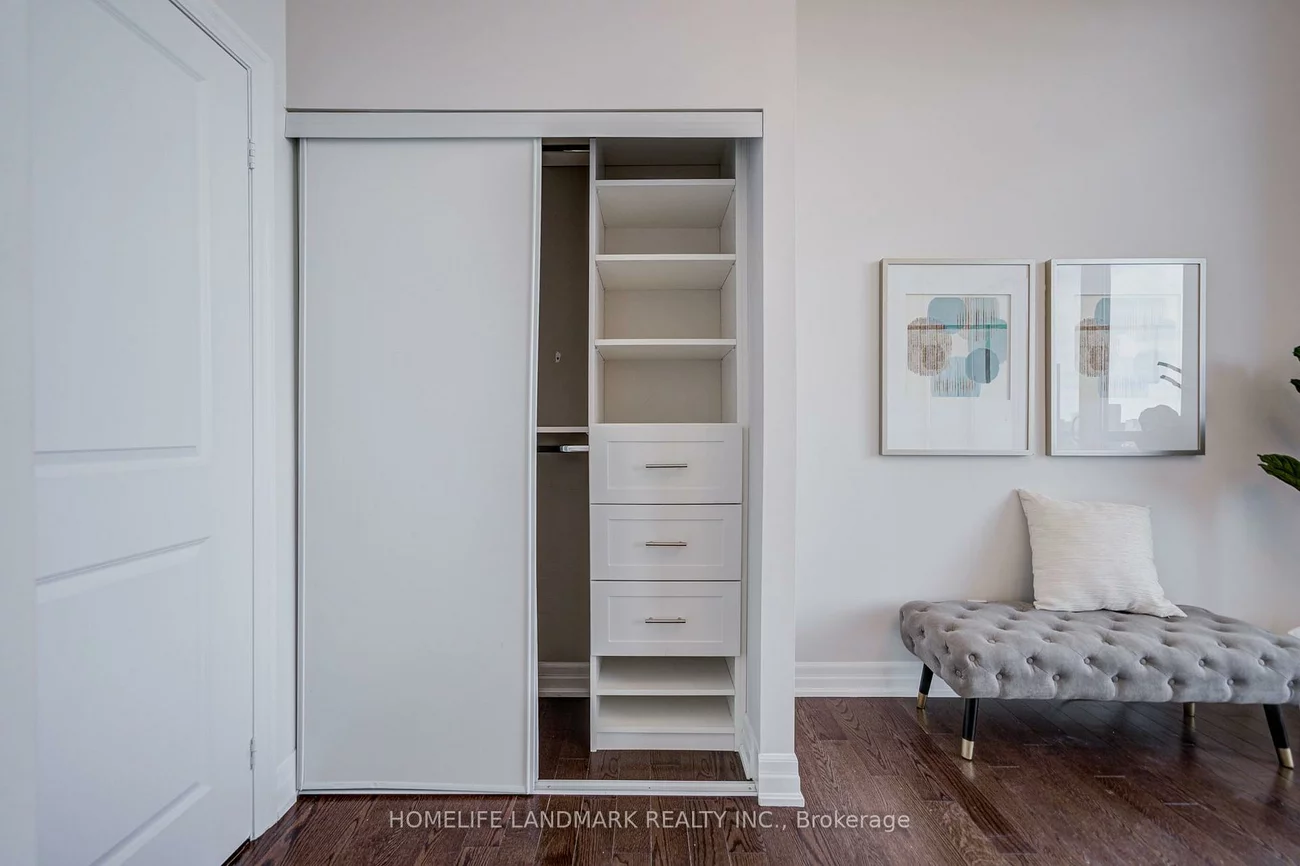 500, St Clair, Humewood-Cedarvale, Toronto