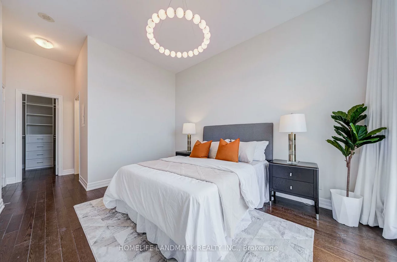 500, St Clair, Humewood-Cedarvale, Toronto
