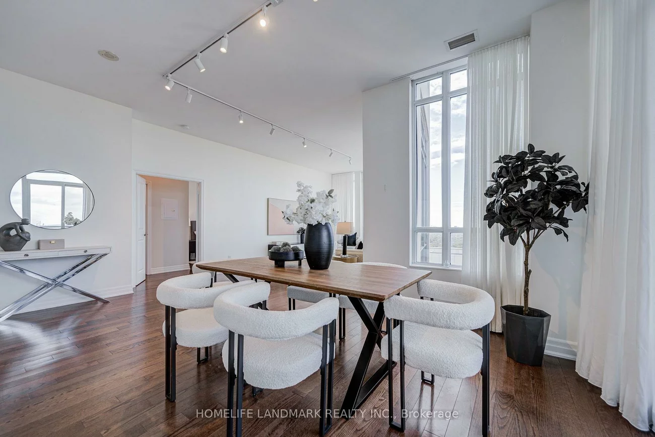 500, St Clair, Humewood-Cedarvale, Toronto