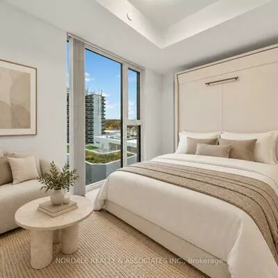 5858, Yonge, Newtonbrook West, Toronto