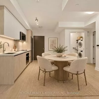 5858, Yonge, Newtonbrook West, Toronto