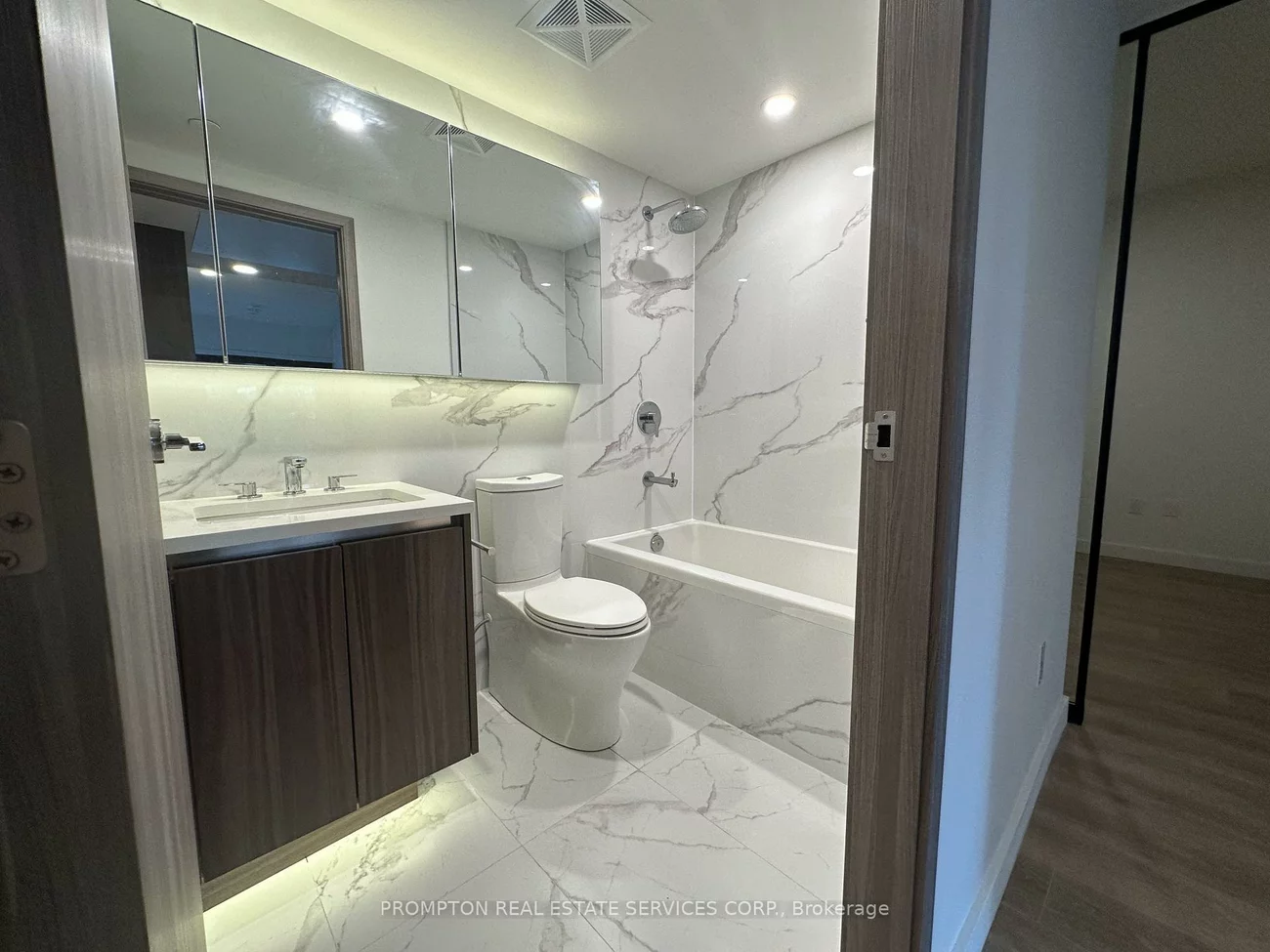 3, Concord Cityplace, Waterfront Communities C1, Toronto