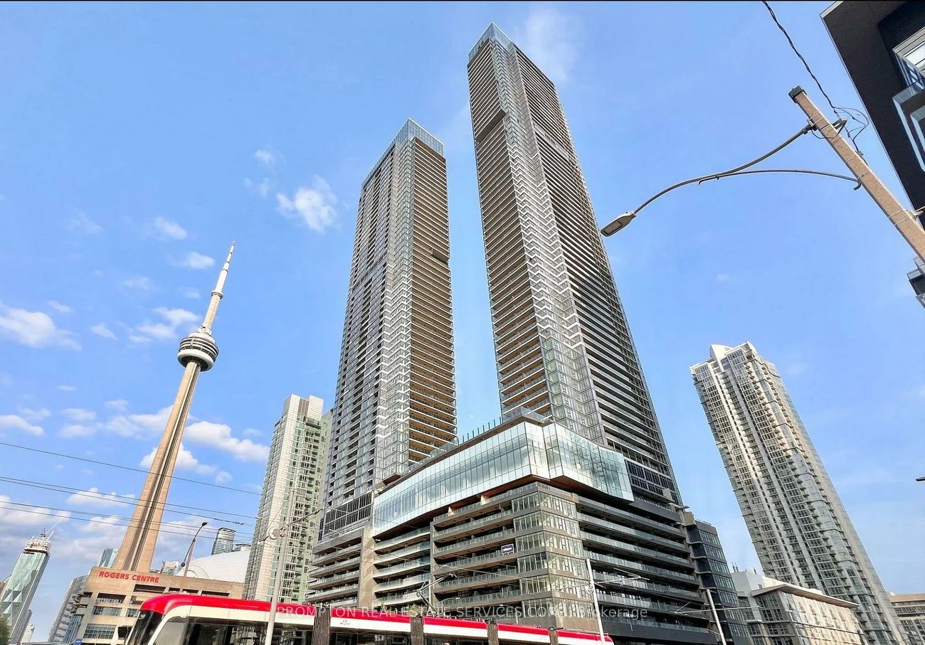 3, Concord Cityplace, Waterfront Communities C1, Toronto