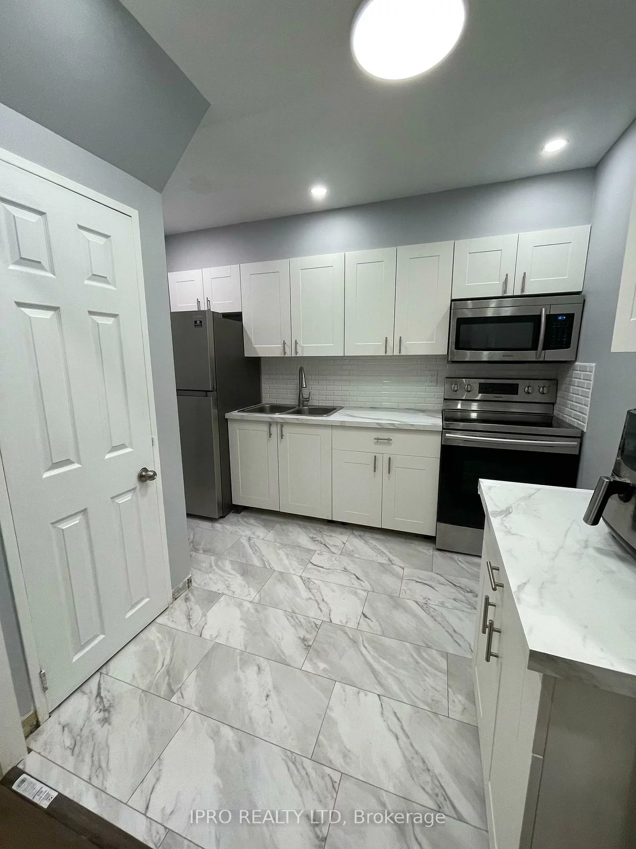 100, Mornelle, Morningside, Toronto