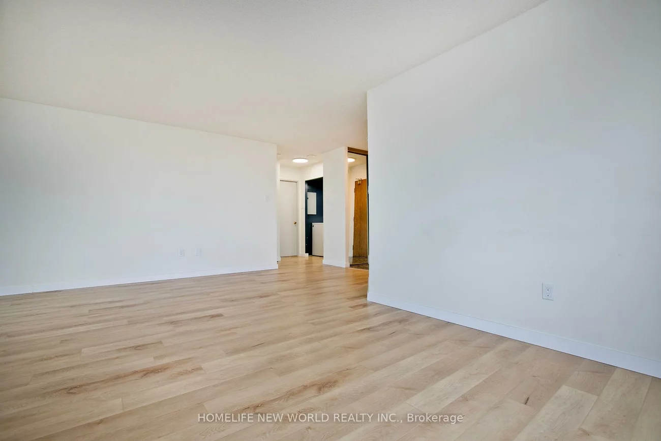 330, Alton Towers, Milliken, Toronto