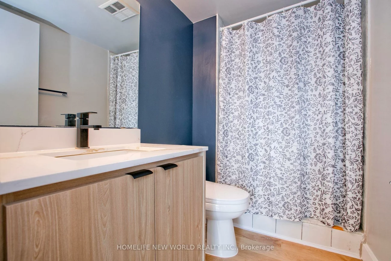 330, Alton Towers, Milliken, Toronto