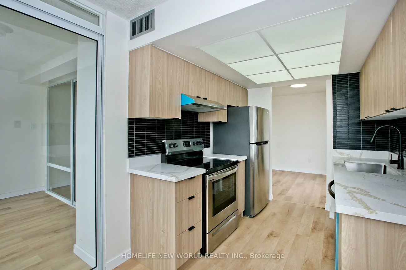 330, Alton Towers, Milliken, Toronto