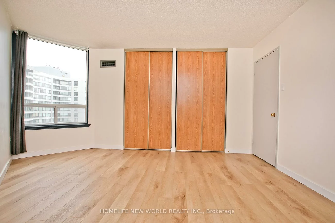 330, Alton Towers, Milliken, Toronto