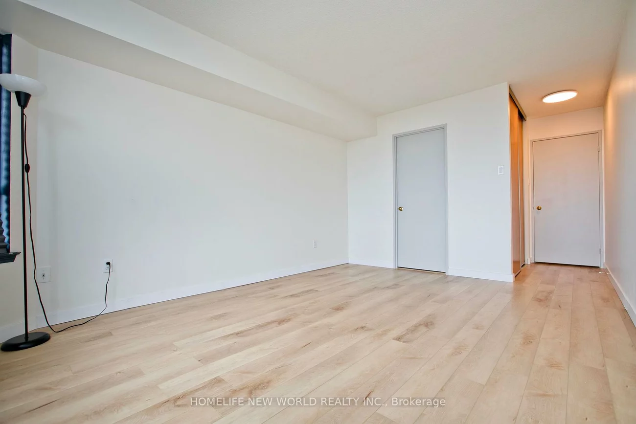 330, Alton Towers, Milliken, Toronto
