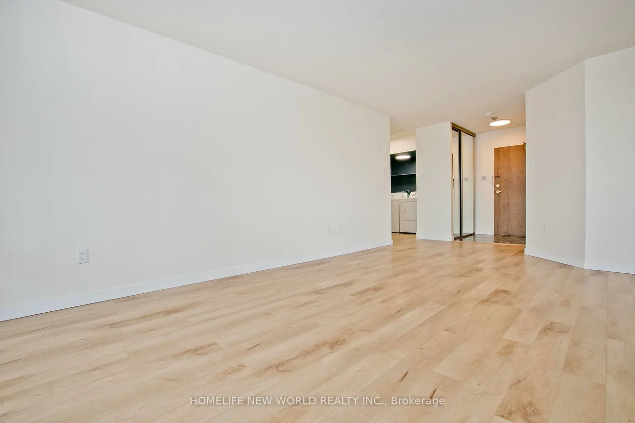 330, Alton Towers, Milliken, Toronto