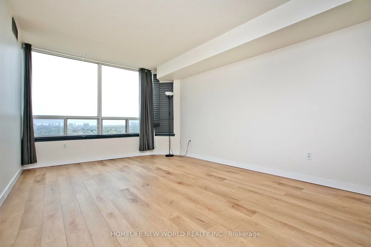 330, Alton Towers, Milliken, Toronto