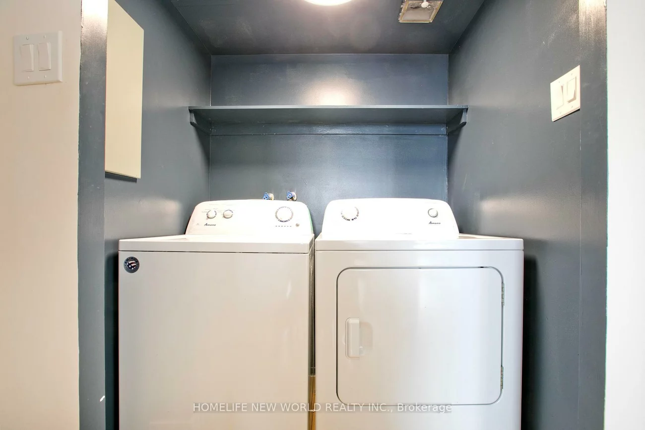 330, Alton Towers, Milliken, Toronto