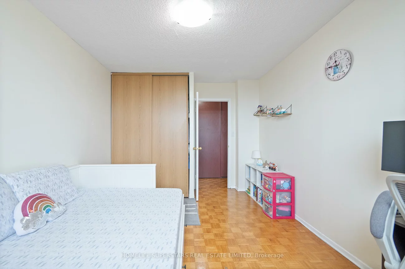 301, Prudential, Dorset Park, Toronto