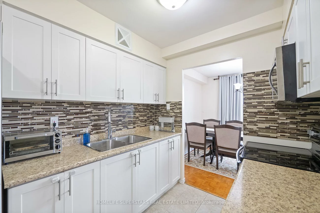 301, Prudential, Dorset Park, Toronto