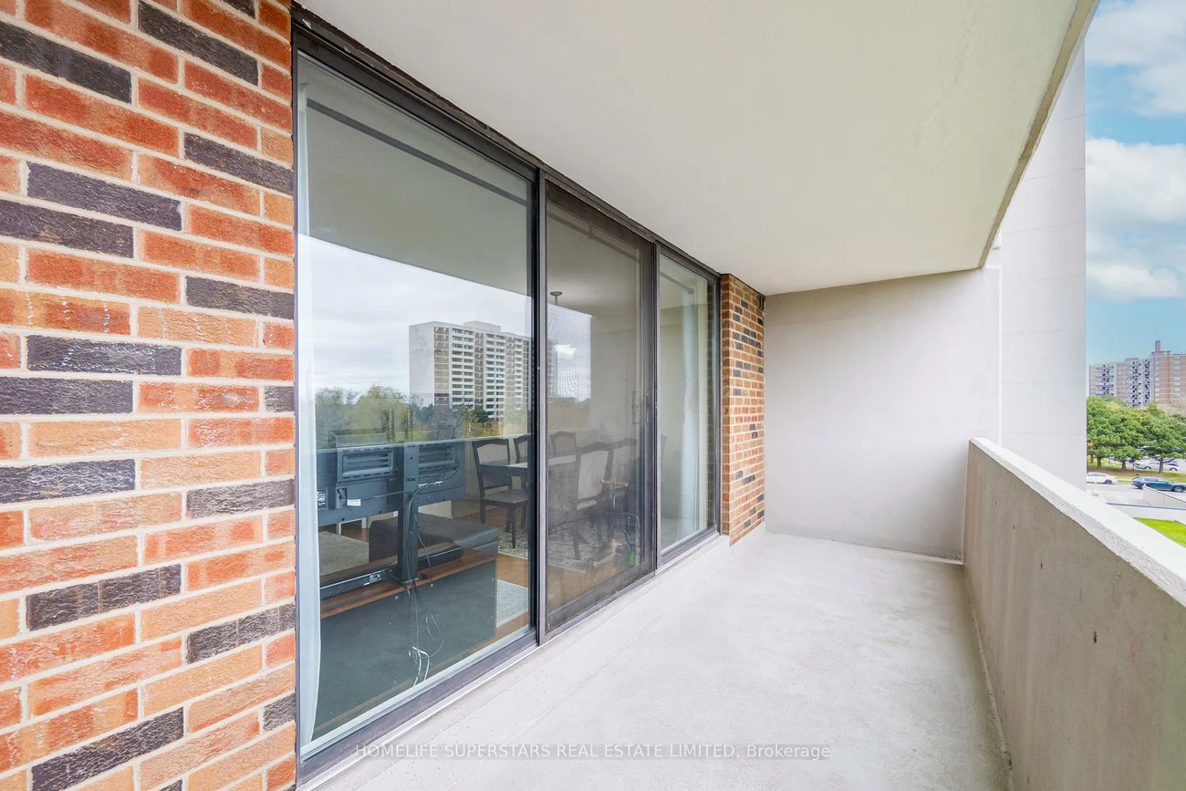 301, Prudential, Dorset Park, Toronto