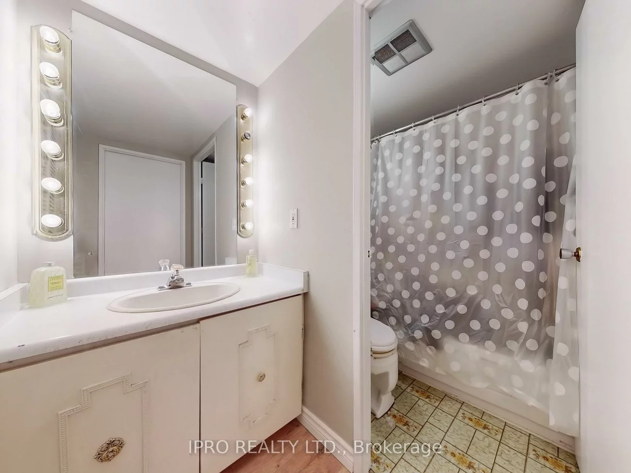 1275, Markham, Woburn, Toronto