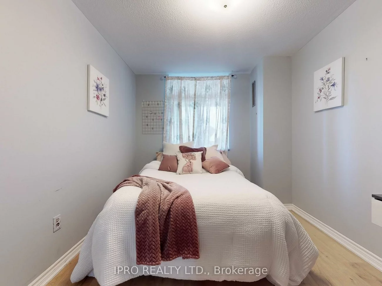 1275, Markham, Woburn, Toronto