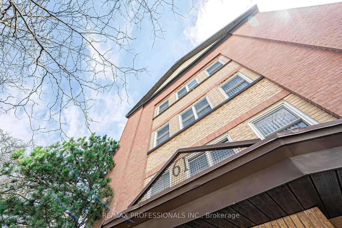 61, Main, East End-Danforth, Toronto
