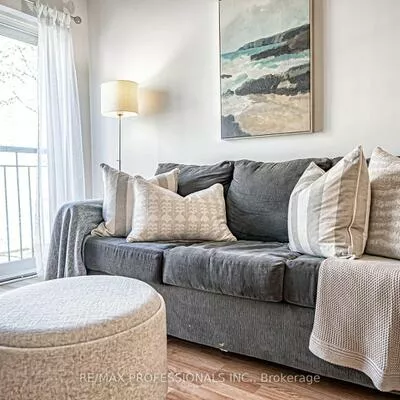 61, Main, East End-Danforth, Toronto