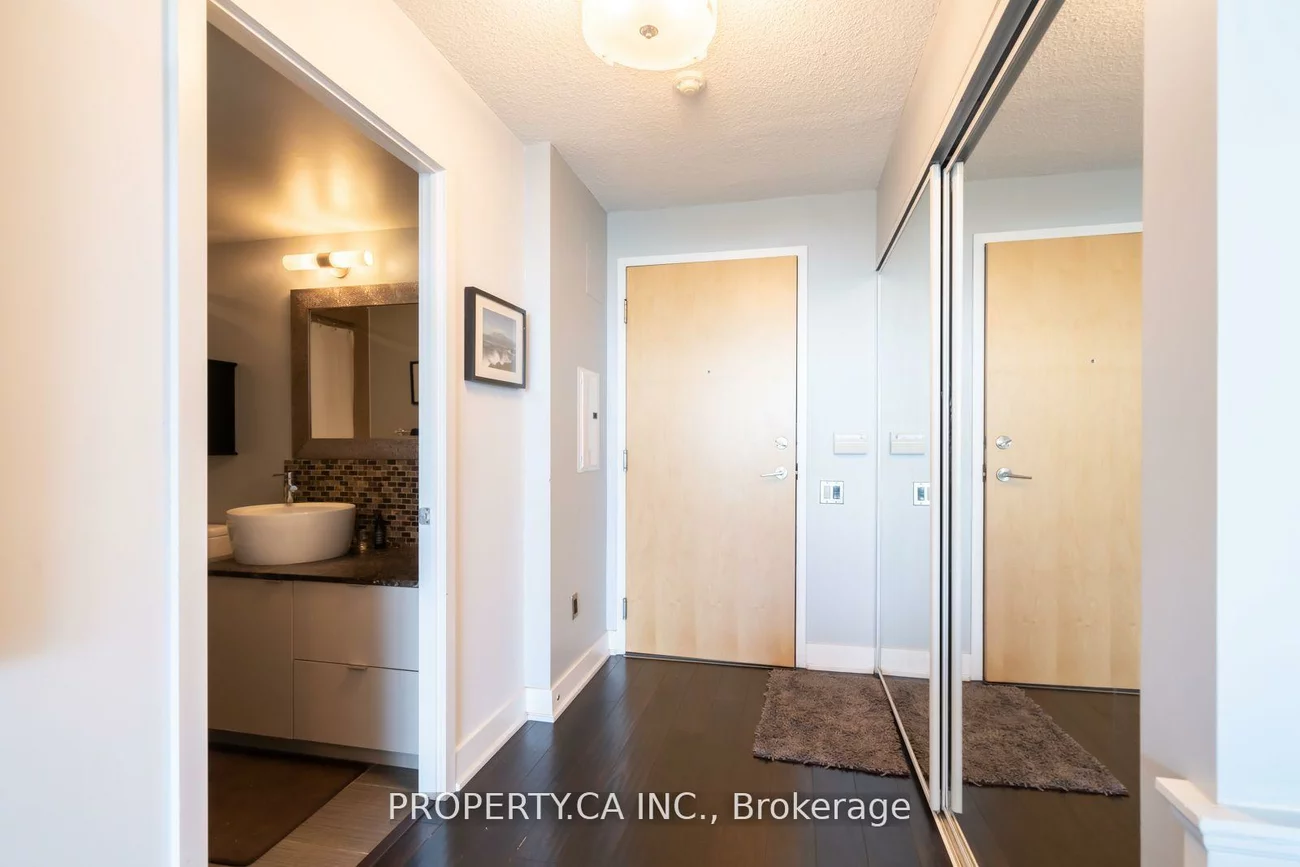 1048, Broadview, Broadview North, Toronto