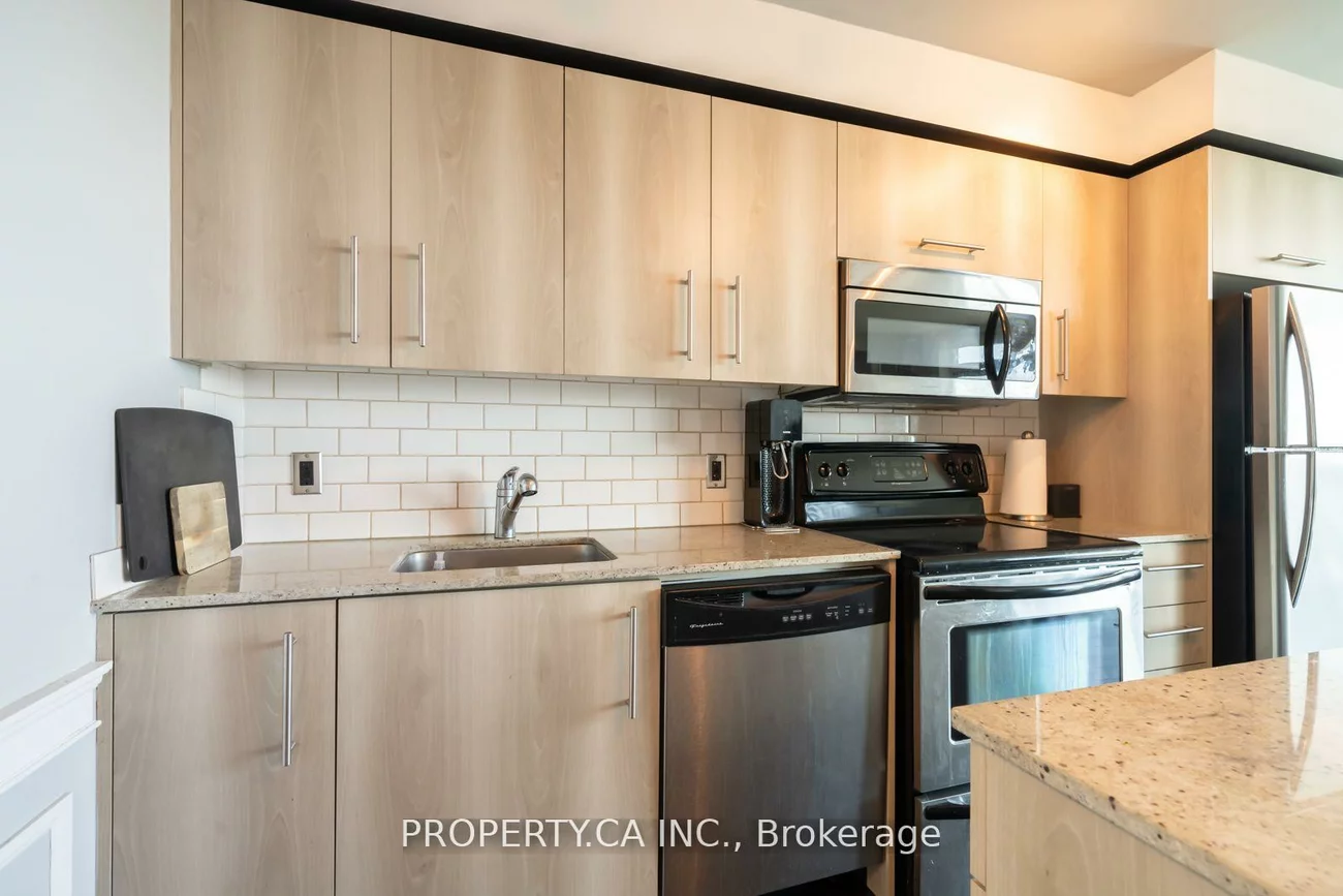 1048, Broadview, Broadview North, Toronto