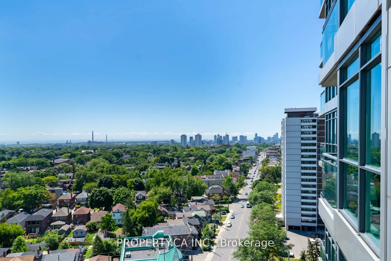 1048, Broadview, Broadview North, Toronto