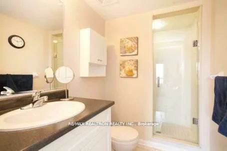 10, Mendelssohn, Clairlea-Birchmount, Toronto