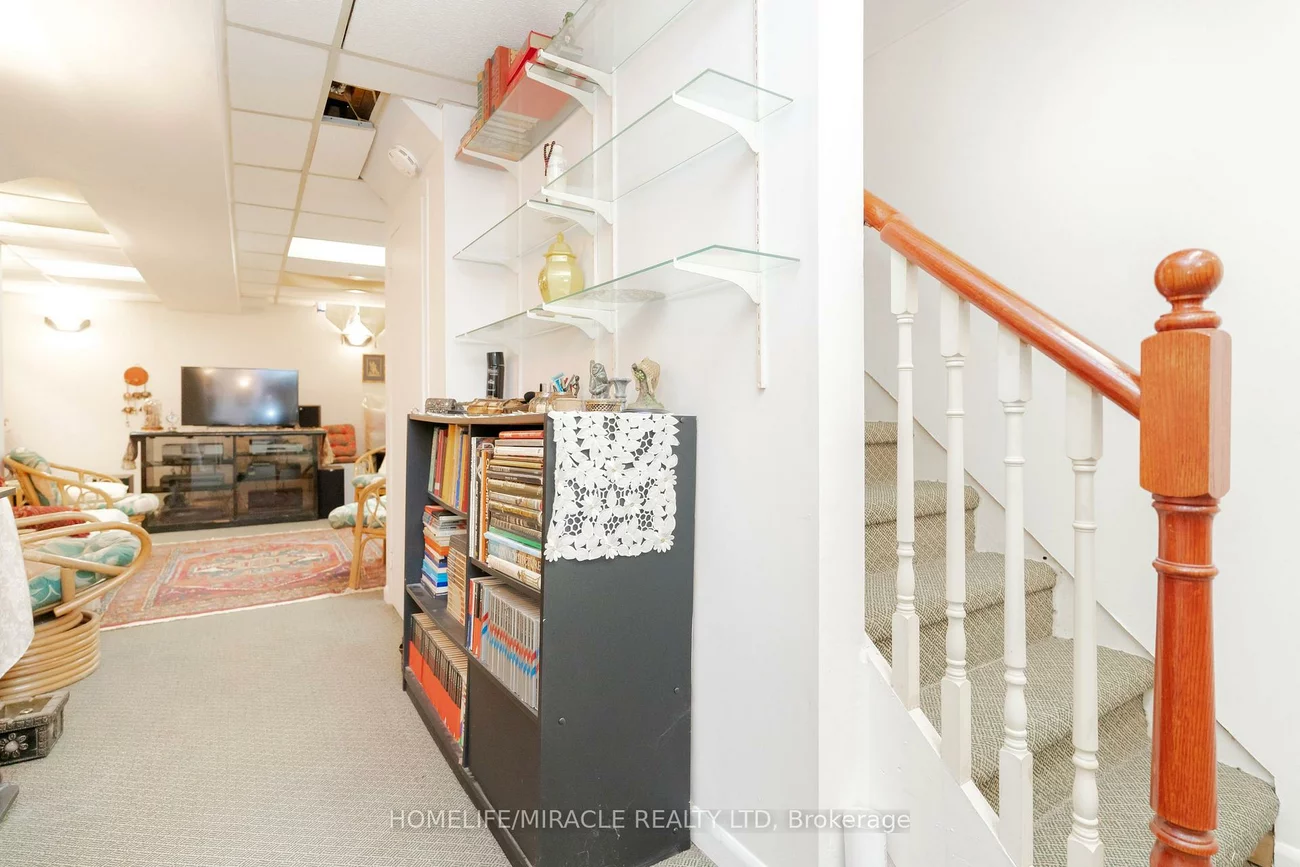 50, Blackwell, Malvern, Toronto