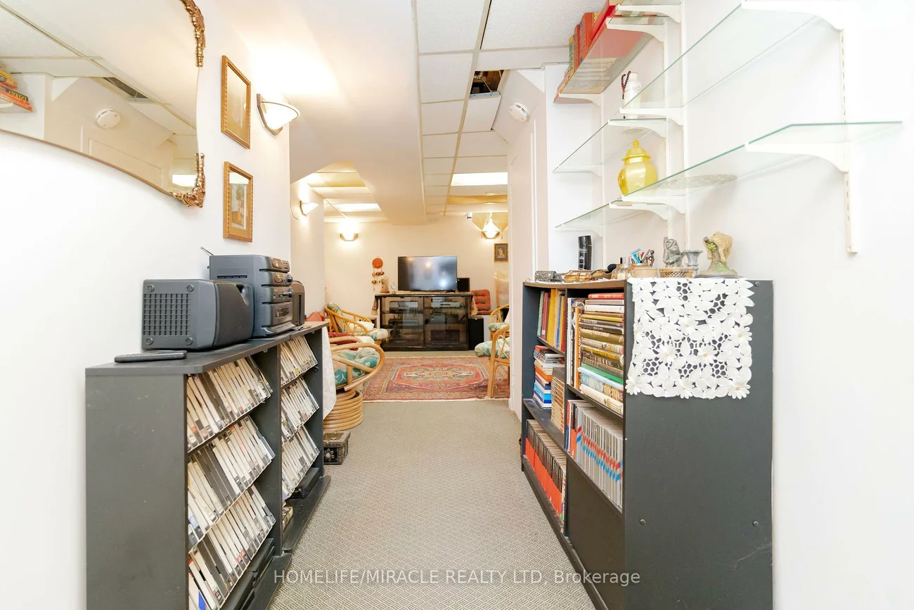 50, Blackwell, Malvern, Toronto
