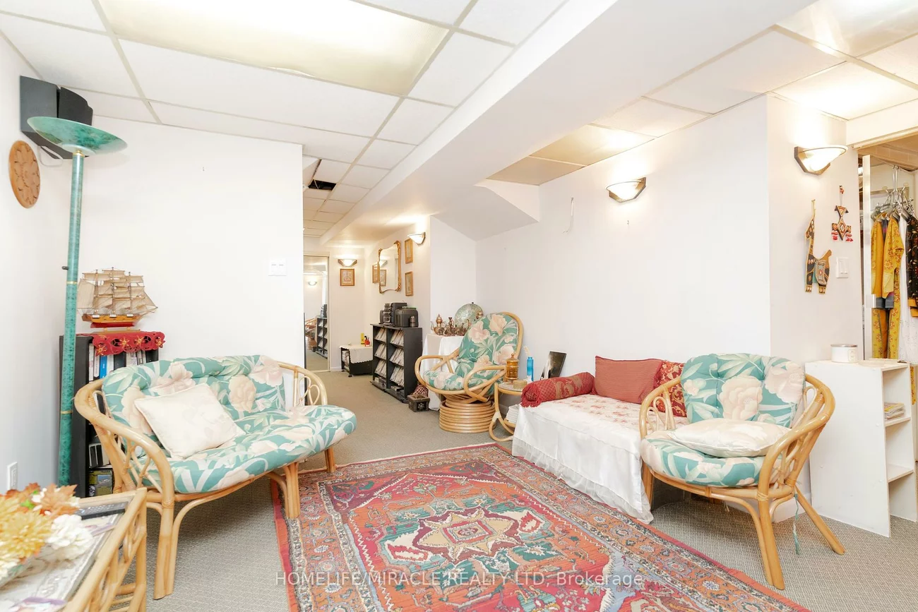 50, Blackwell, Malvern, Toronto