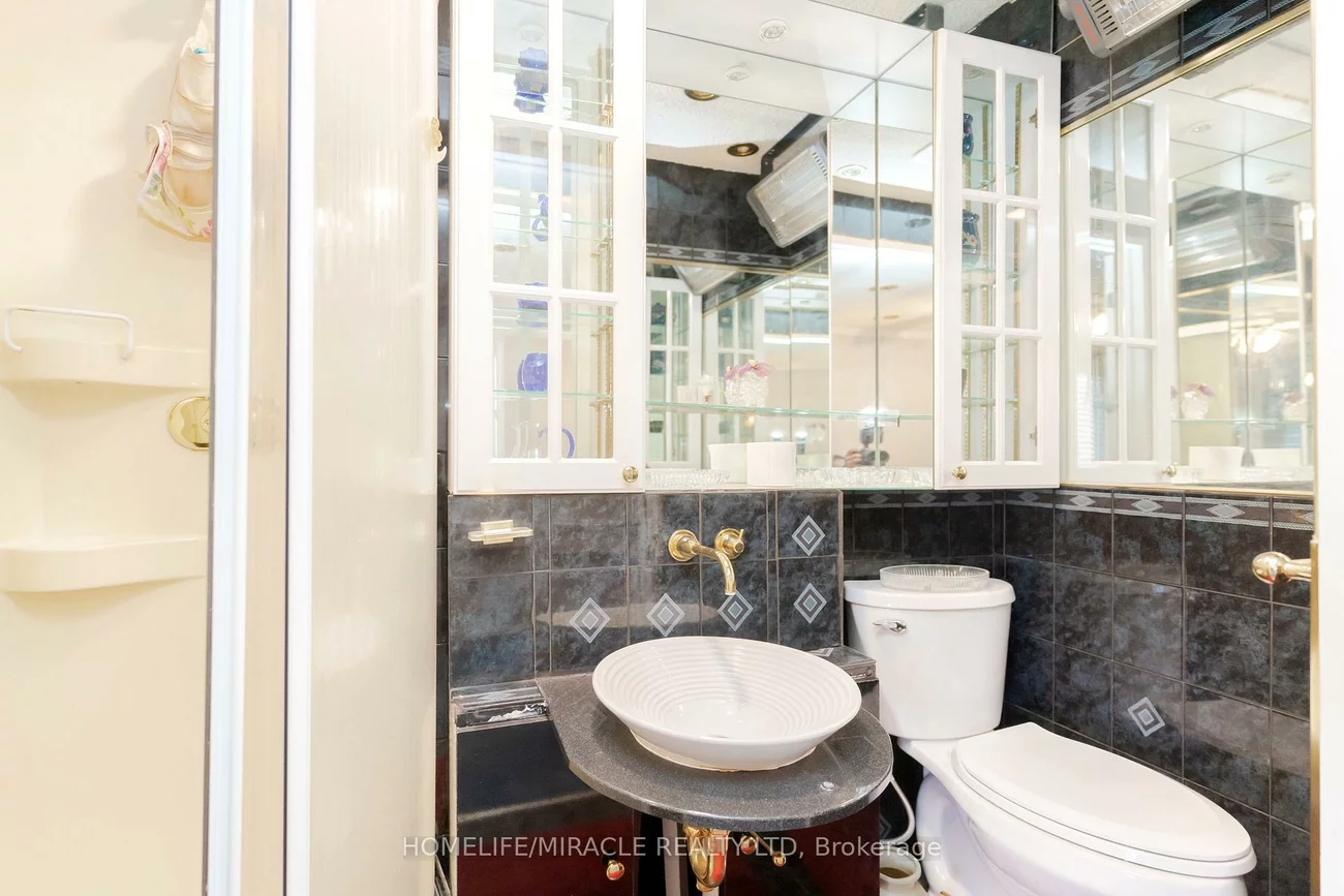 50, Blackwell, Malvern, Toronto