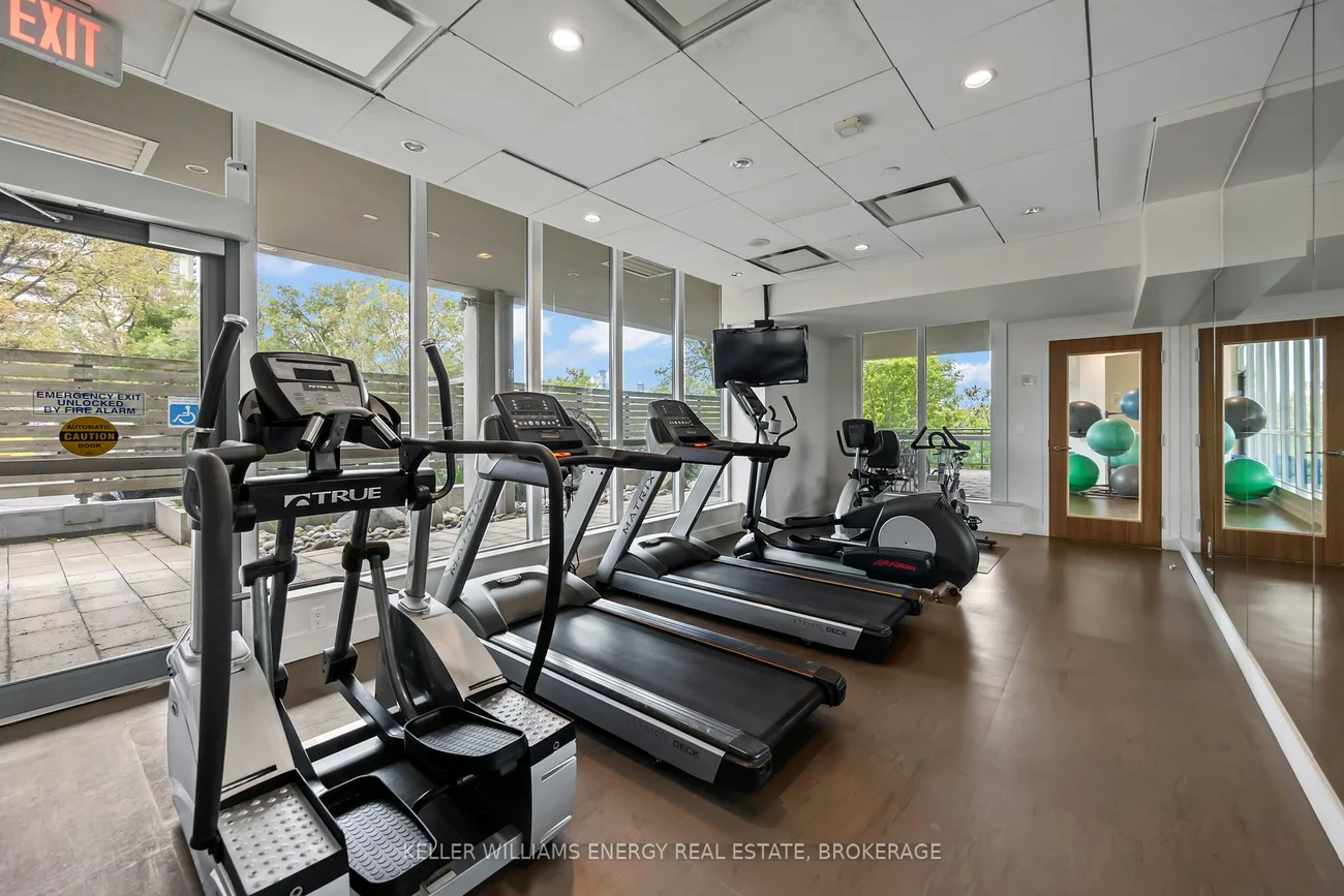 1048, Broadview, Broadview North, Toronto