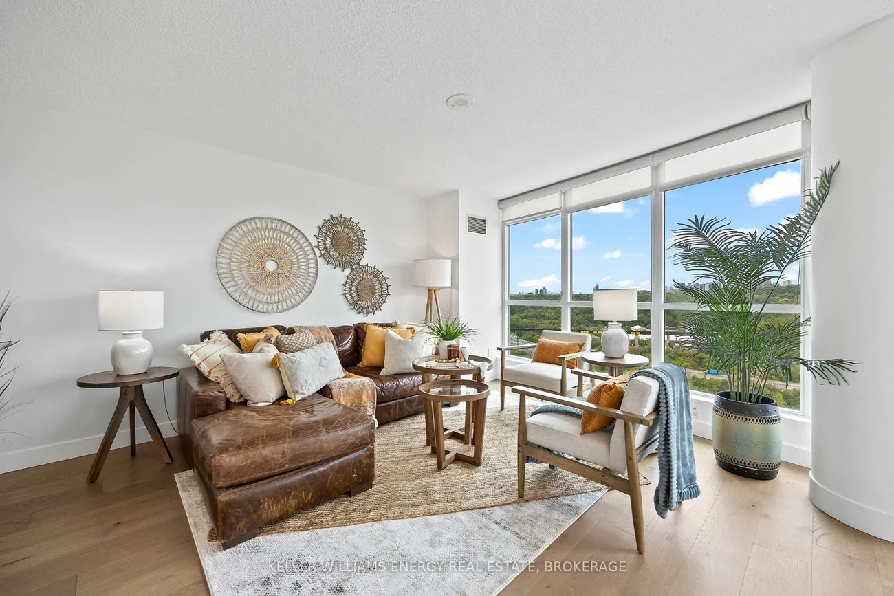 1048, Broadview, Broadview North, Toronto