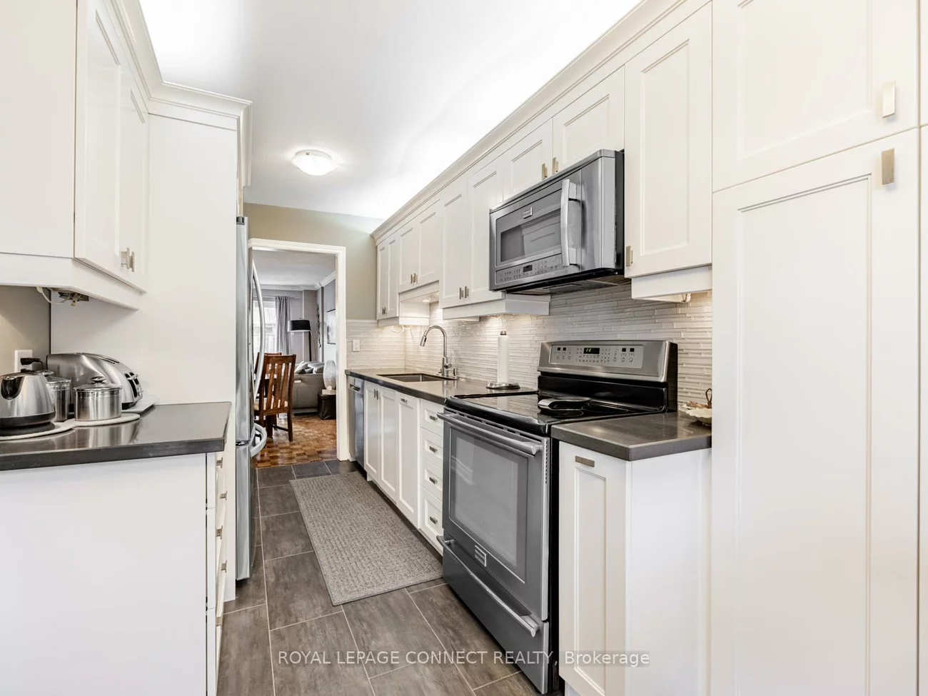 28, Livingston, Guildwood, Toronto