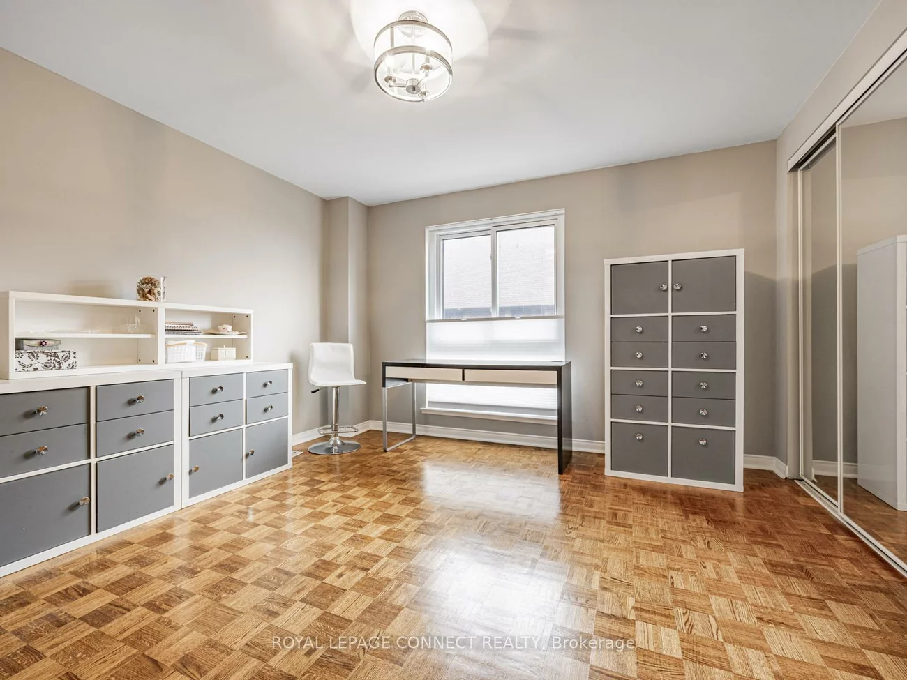 28, Livingston, Guildwood, Toronto