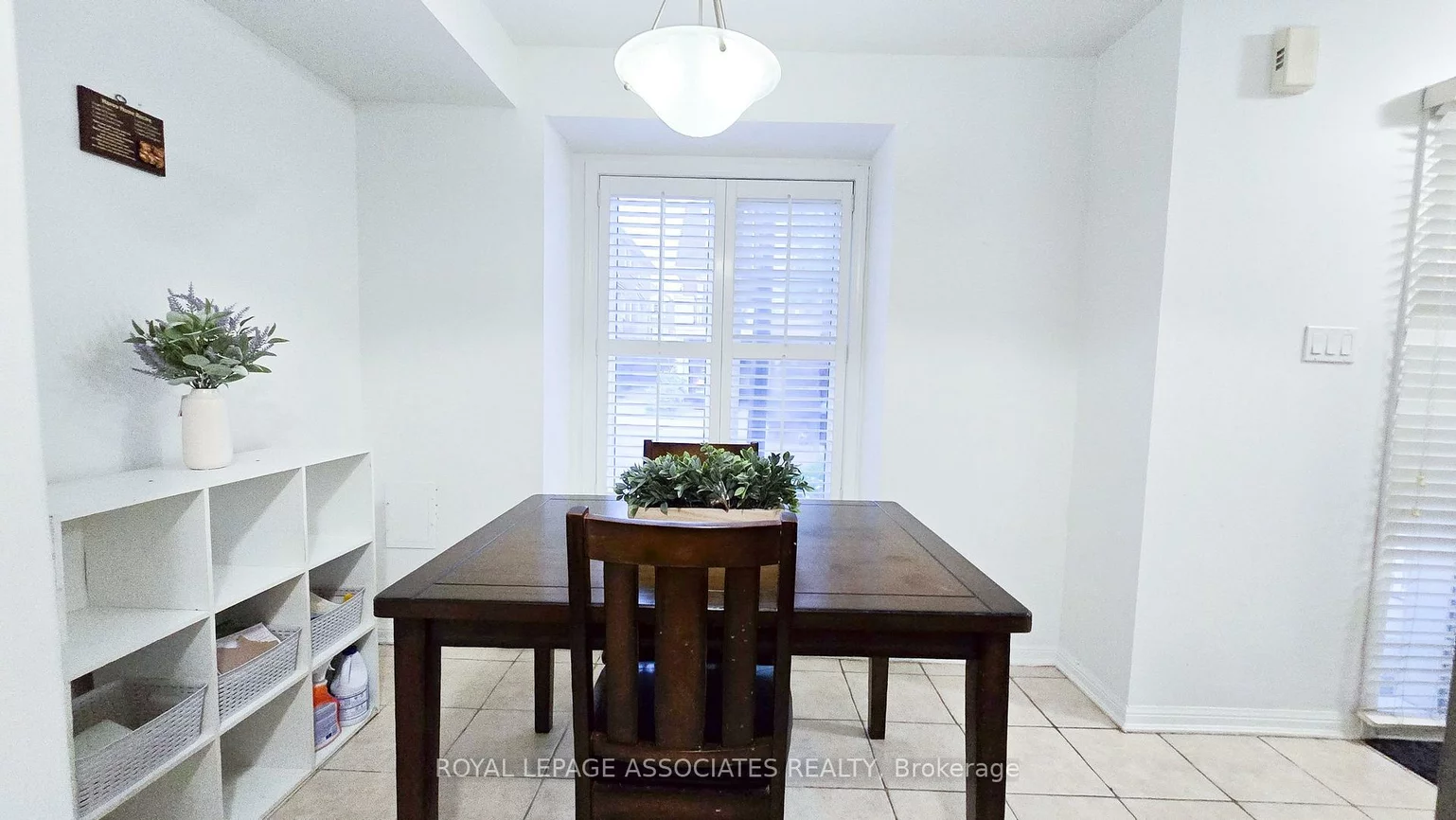 50, Mendelssohn, Clairlea-Birchmount, Toronto