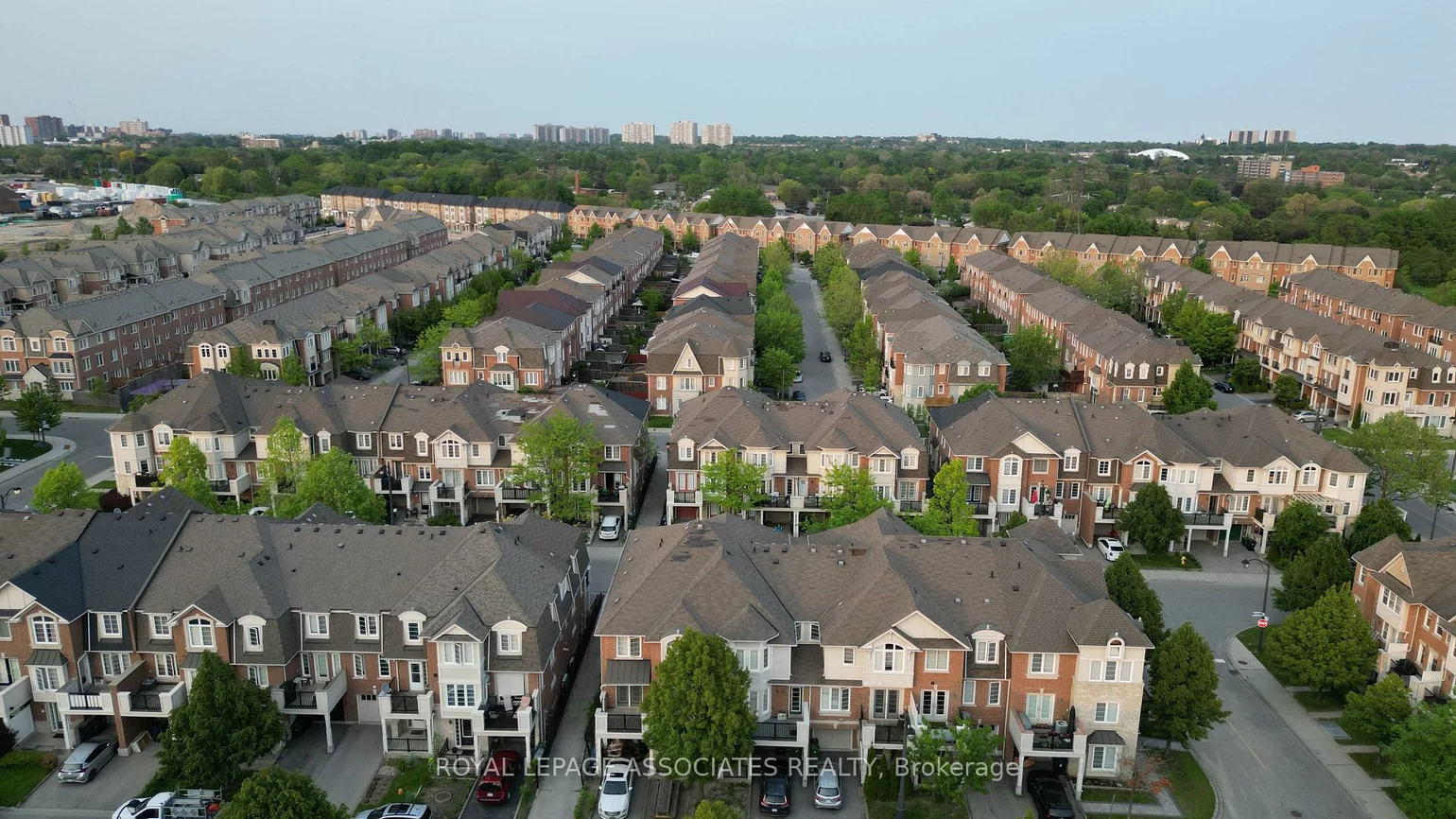 50, Mendelssohn, Clairlea-Birchmount, Toronto