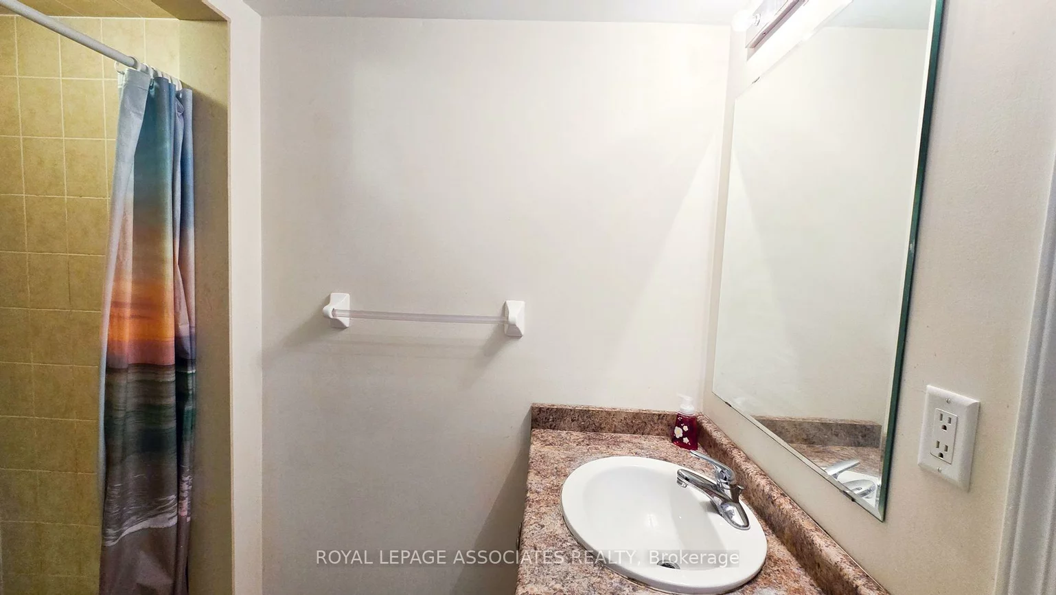 50, Mendelssohn, Clairlea-Birchmount, Toronto