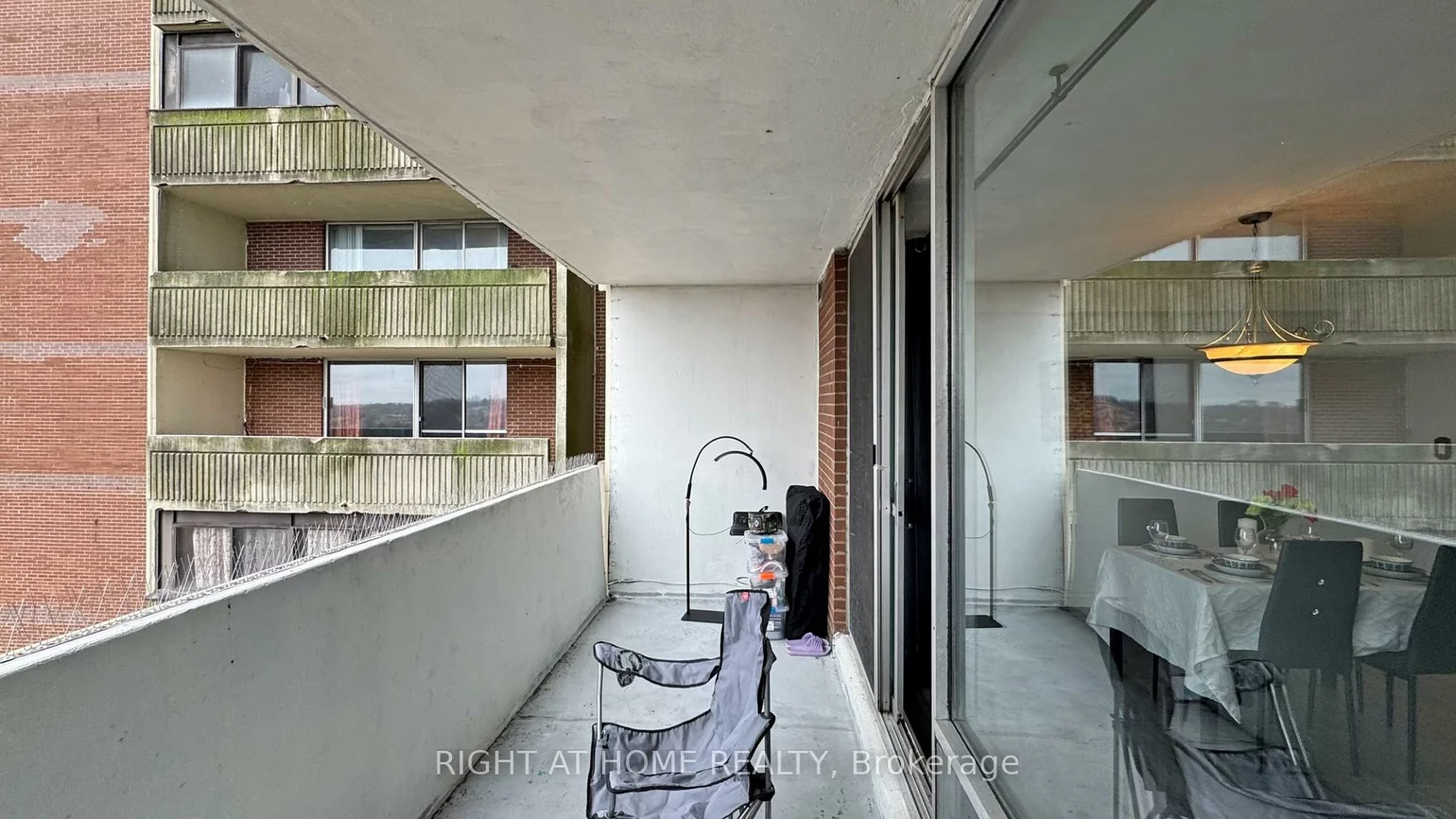 1, Massey, Crescent Town, Toronto