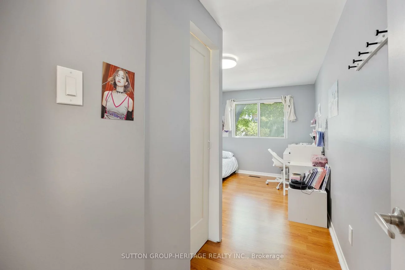 40, Dundalk, Dorset Park, Toronto