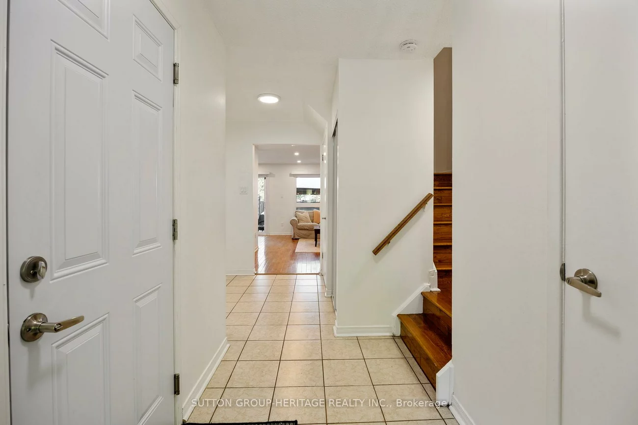 40, Dundalk, Dorset Park, Toronto